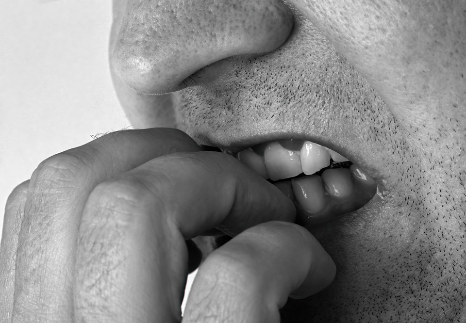 como dejar de morderse las uñas